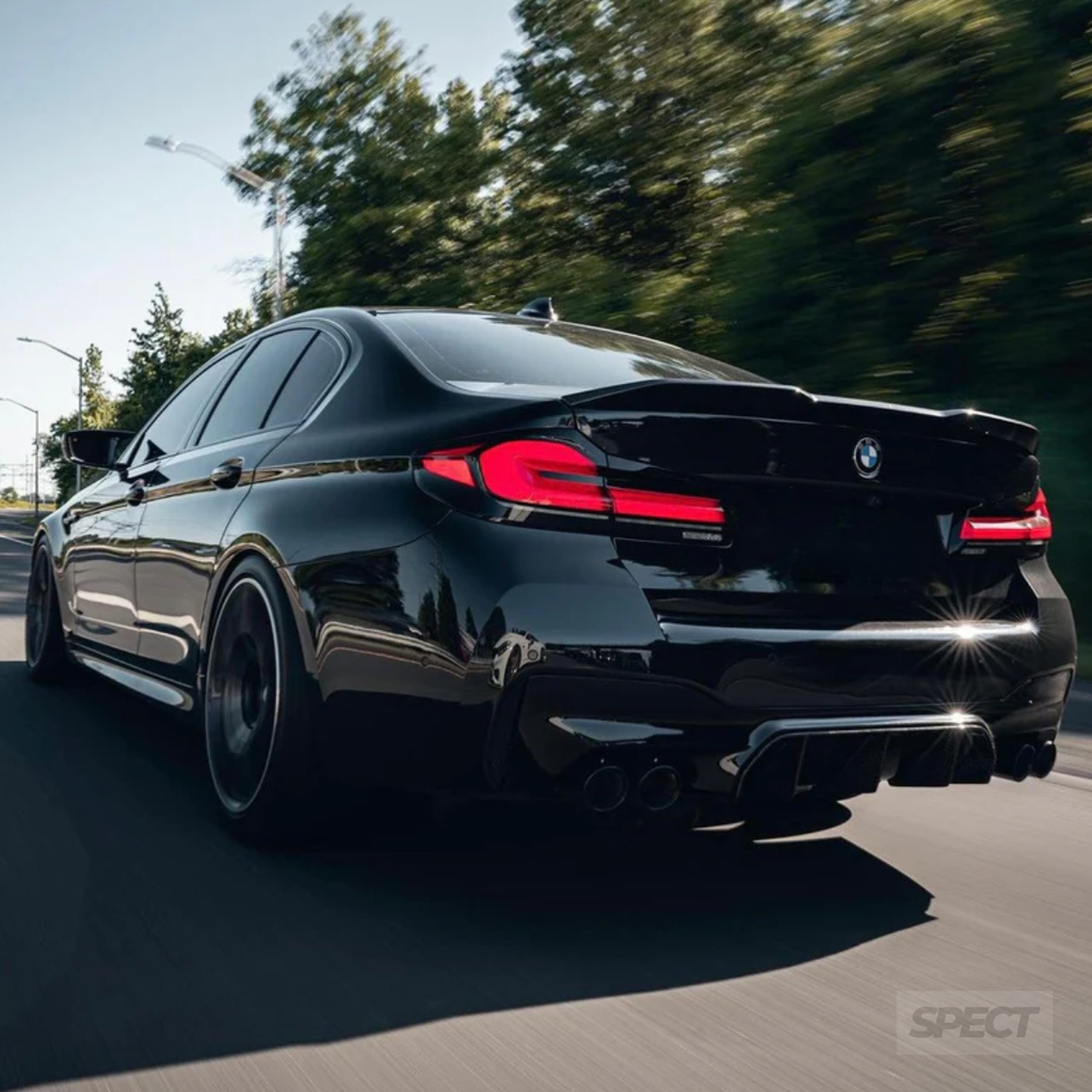 BMW G30/F90 - Takaspoileri kiiltävän musta M5 CS style