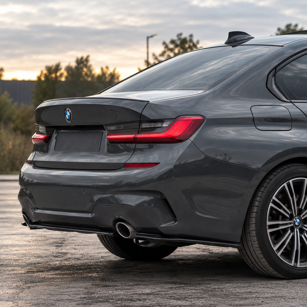 BMW G20/G21 - M-performance Takapuskurin kulmapalat kiiltävän musta