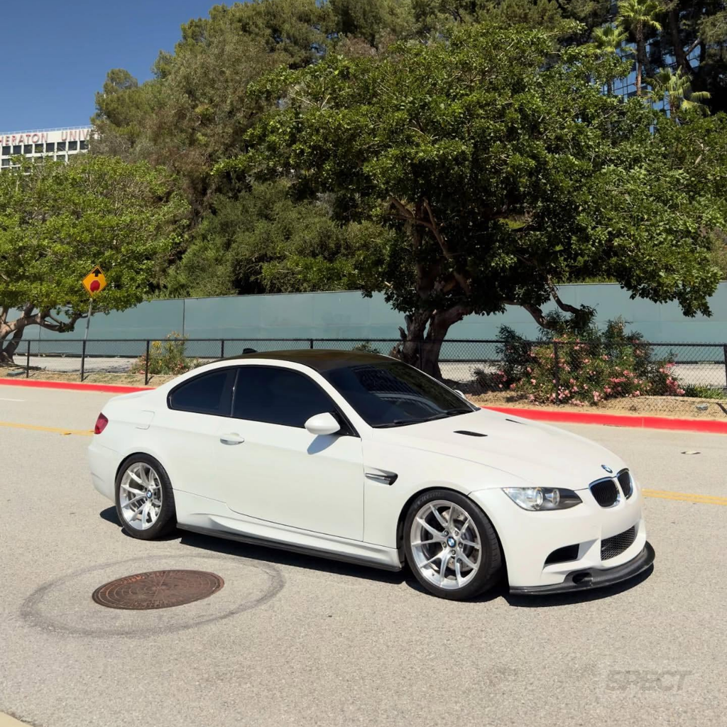 BMW E92/E93 - M-Performance sivuhelman listat kiiltävän musta