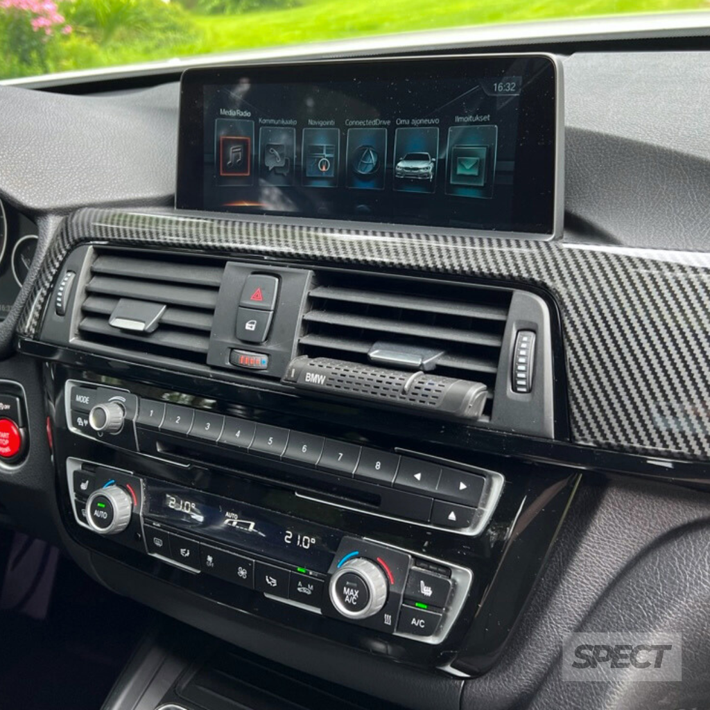 BMW F30/F31/F32 - Hiilikuitu kuvioitu sisätilan listat 2-osainen