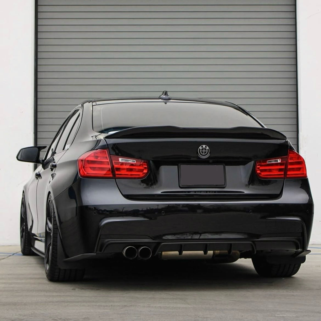 BMW F30/F80 - Takaspoileri PSM-Look kiiltävän musta