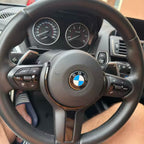BMW F-sarjan ohjauspyörän koristelista – kiiltävän musta