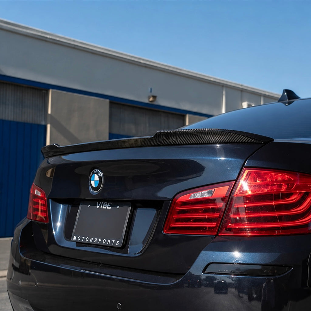 BMW F10 - CS Style hiilikuitu takaspoileri GetCarbon