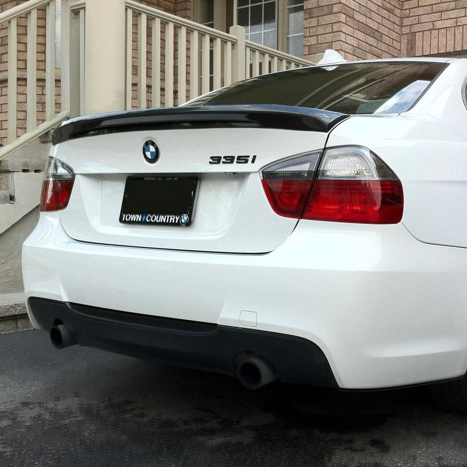 BMW E90 Takaspoileri – Aero Style (2005–2012)