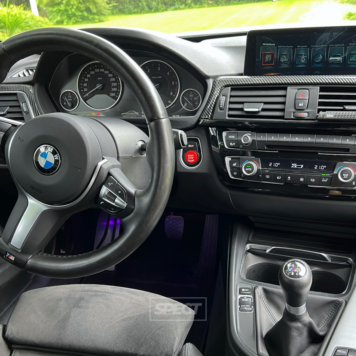 BMW F-sarja Start/Stop käynnistysnappi punainen