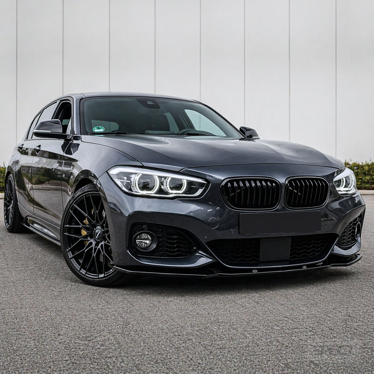 BMW F20/F21 2015-2019 - Etuspoileri kiiltävän musta M-sport