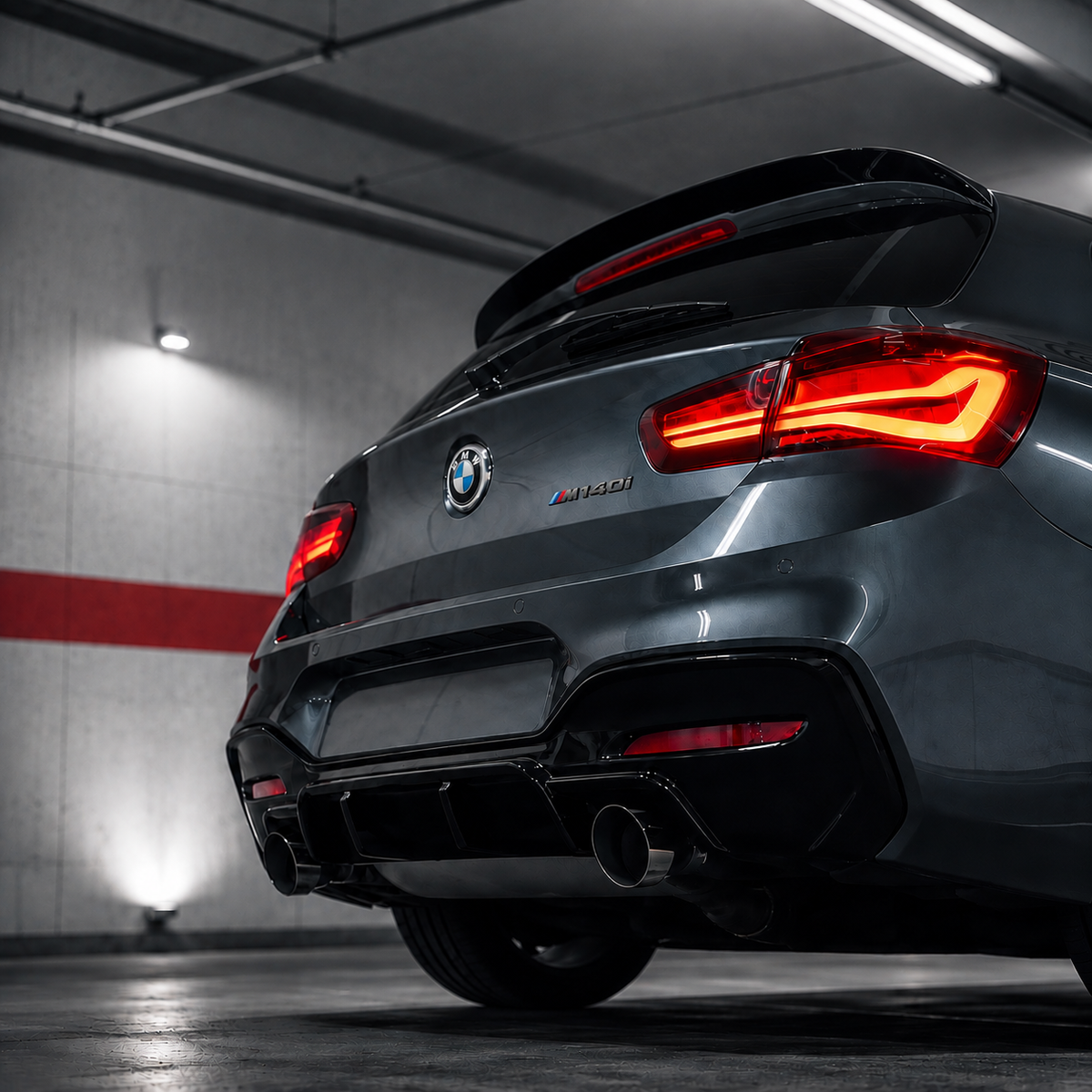 BMW F20/F21 2012-2019 - Takaspoileri kiiltävän musta Hatchback