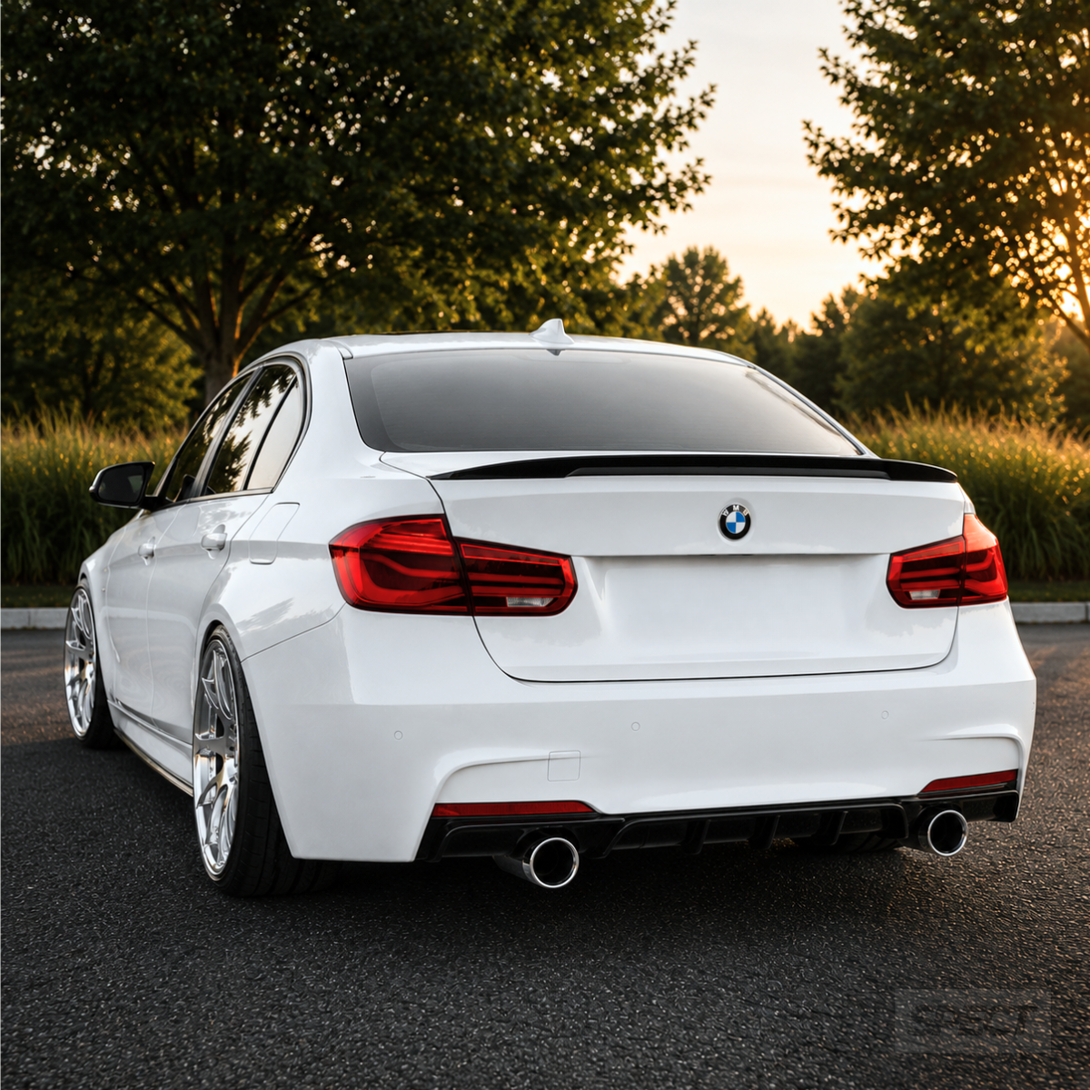 BMW F30/F31 - M-Performance diffuuseri kiiltävän musta kahdella ulostulolla