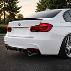 BMW F30/F31 - M-Performance diffuuseri kiiltävän musta kahdella ulostulolla